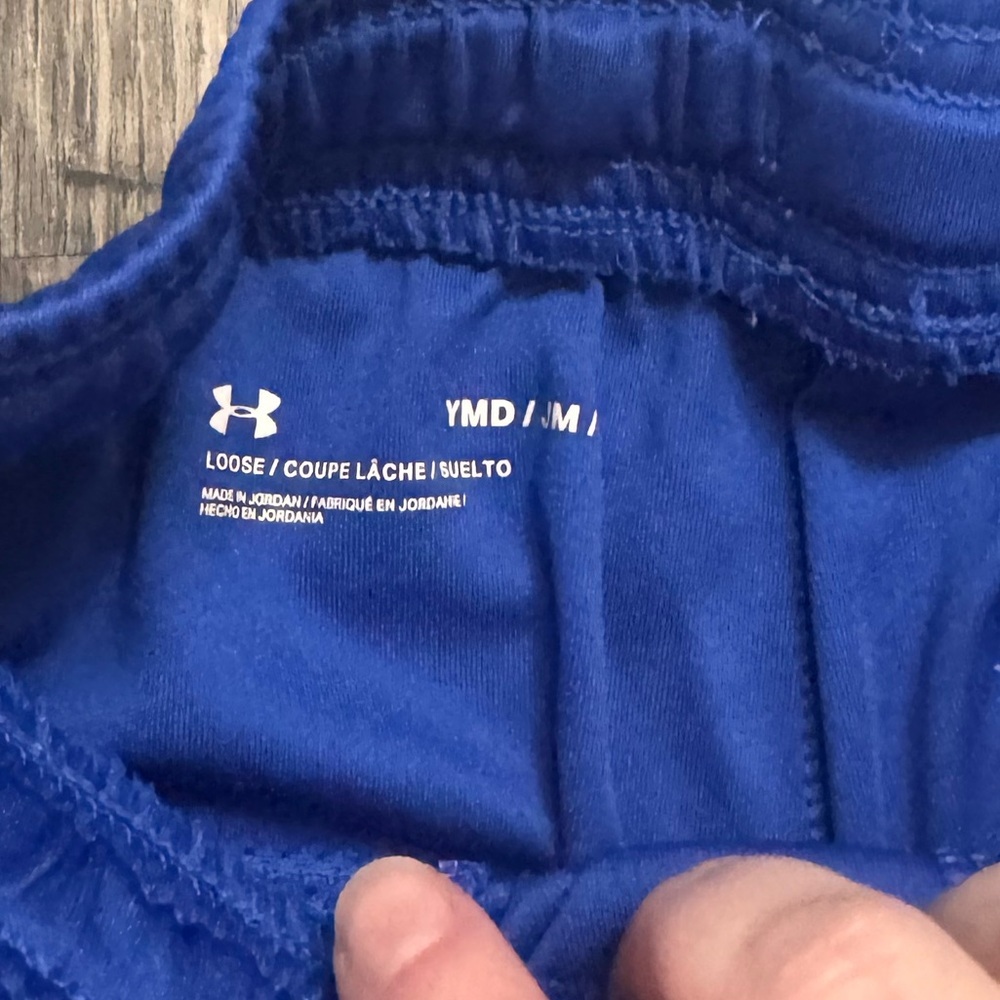 Under Armour Boys Royal Blue Sports Shorts - Picture 3 of 3